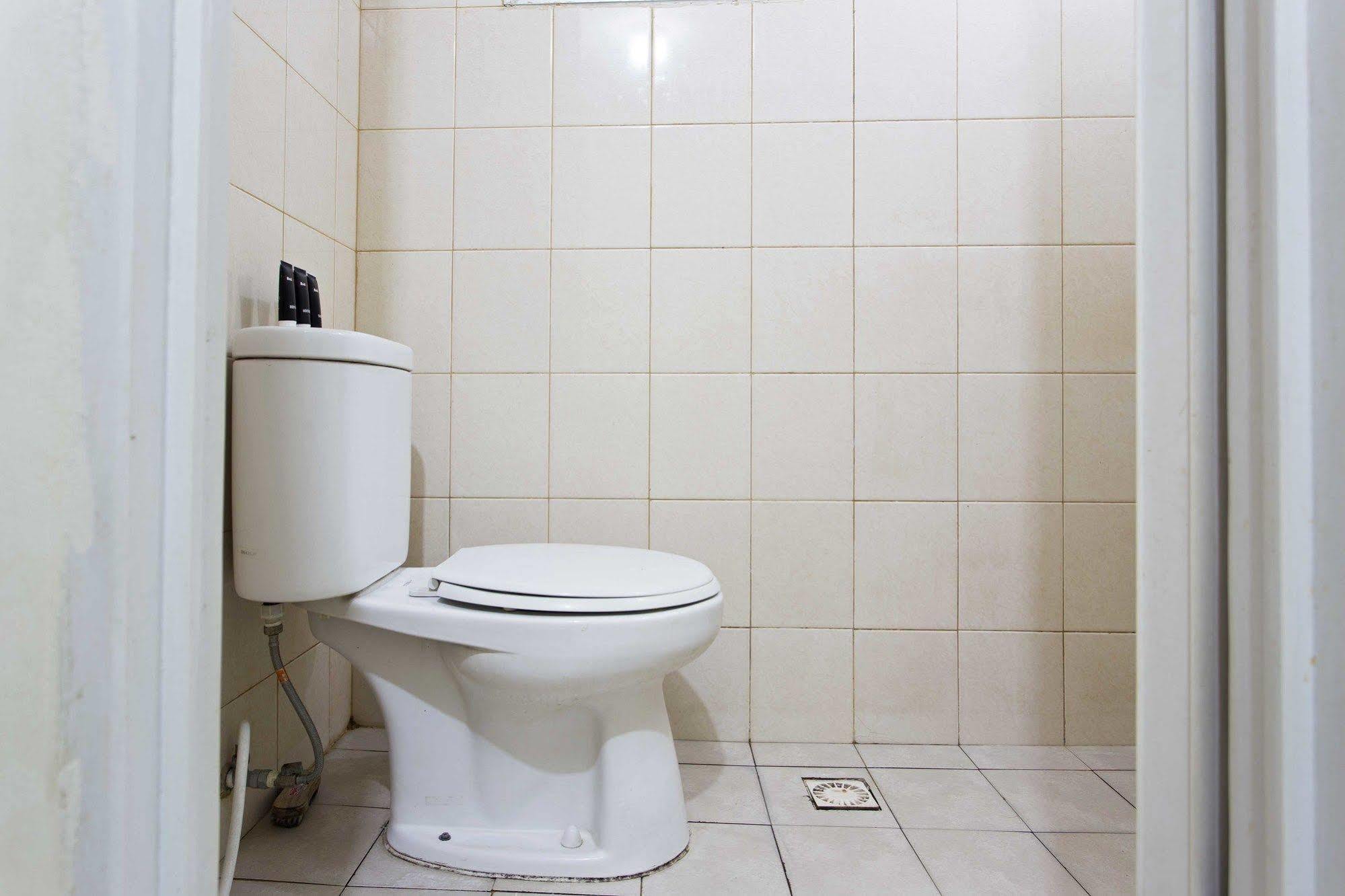 Reddoorz Apartment @ Pulo Gadung 雅加达 外观 照片